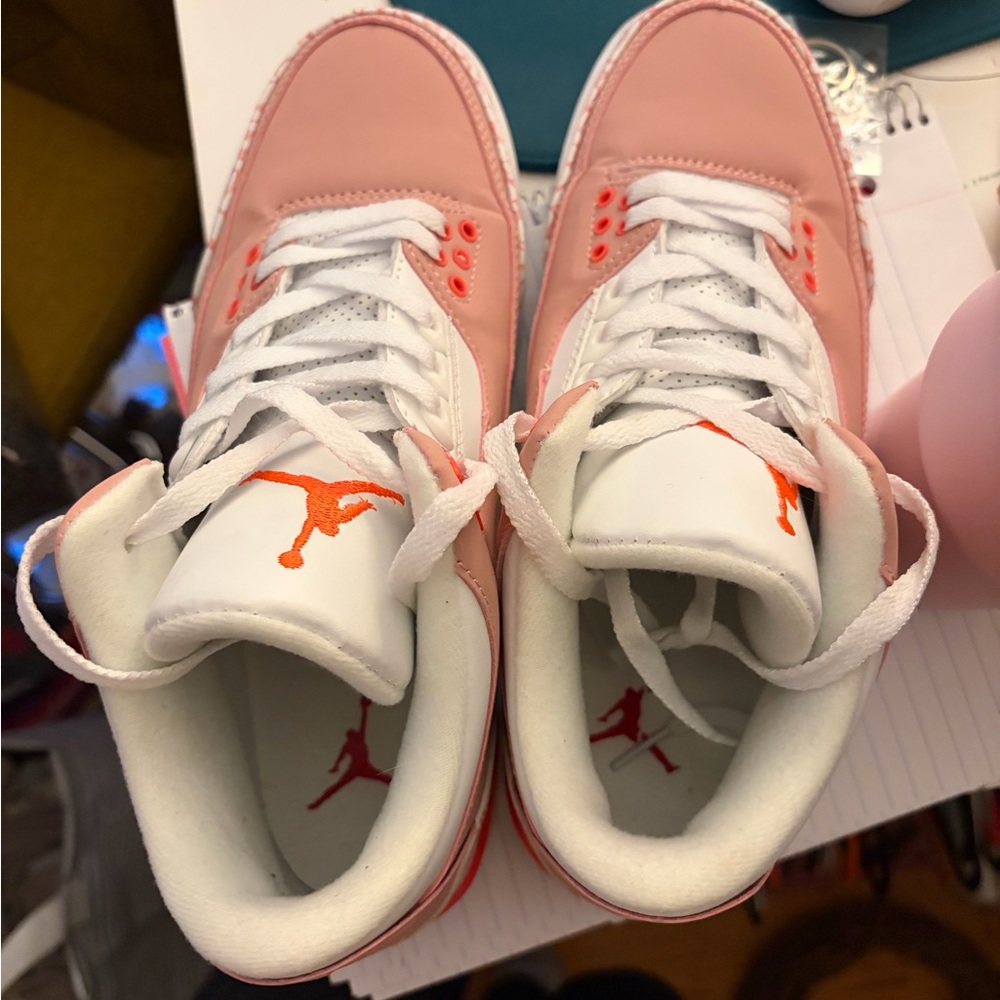Women’s Jordan 3 Retro in Rust Pink. Women’s size 10/ Men’s 8 EU 41 - Picture 9 of 10